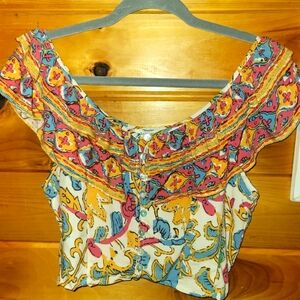 💰⏳️Rachel Zoe Cropped On Or Off Shoulder Patterned Top  Smocking In Back Medium